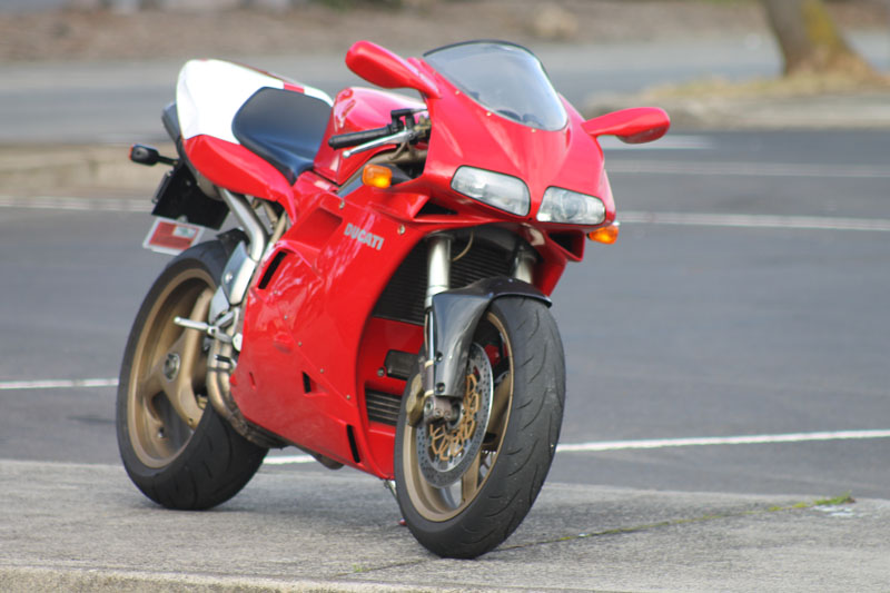 Ducati 916